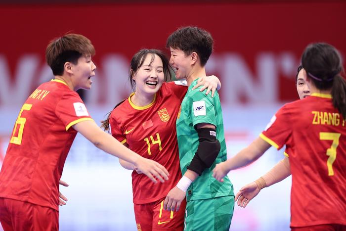 西亚球队斩获胜利，晋级亚洲杯半决赛