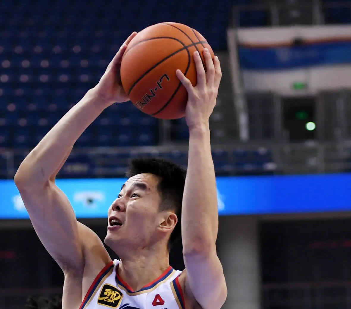 江苏男篮势如破竹，实现多场胜利