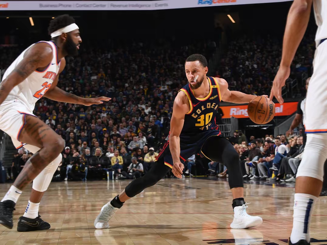 Ming迎来七赛季出色发挥，瑞士队观众热烈欢呼！